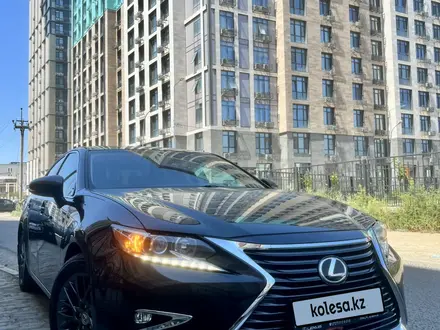 Lexus ES 250 2018 года за 17 300 000 тг. в Атырау