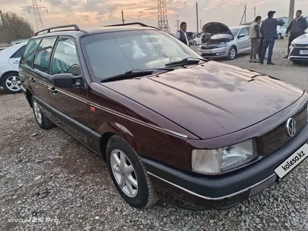 Volkswagen Passat 1993 года за 1 850 000 тг. в Шымкент