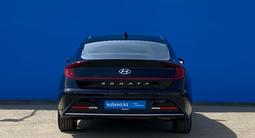 Hyundai Sonata 2021 года за 11 240 000 тг. в Алматы – фото 4