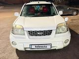 Nissan X-Trail 2003 годаүшін2 500 000 тг. в Жезказган