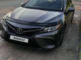 Toyota Camry 2022 года за 11 900 000 тг. в Алматы