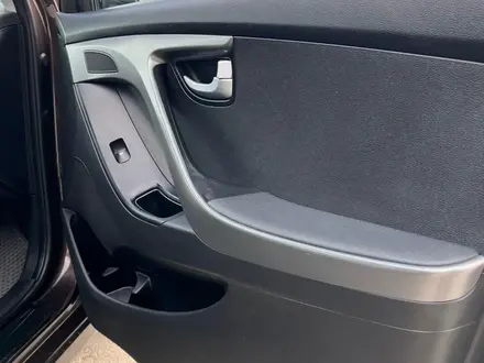 Hyundai Elantra 2014 года за 6 100 000 тг. в Атырау – фото 17