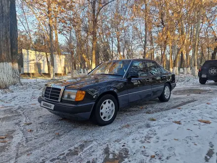 Mercedes-Benz E 230 1990 года за 2 430 000 тг. в Шымкент