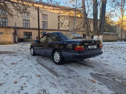 Mercedes-Benz E 230 1990 года за 2 430 000 тг. в Шымкент – фото 4