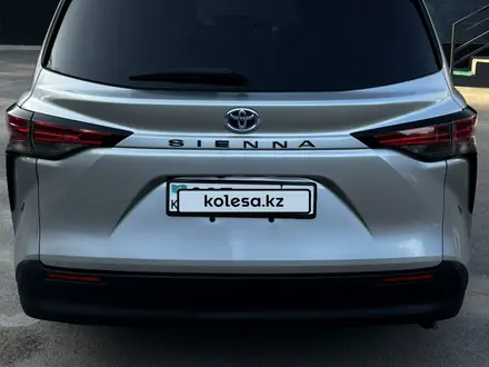 Toyota Sienna 2021 года за 21 000 000 тг. в Алматы – фото 24