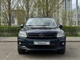 Volkswagen Tiguan 2012 года за 8 500 000 тг. в Астана – фото 2