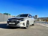 Hyundai Elantra 2019 года за 9 500 000 тг. в Караганда