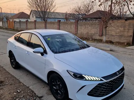 BYD Qin Plus 2025 года за 7 850 000 тг. в Шымкент – фото 5