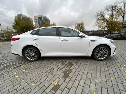 Kia K5 2019 года за 11 500 000 тг. в Алматы – фото 3