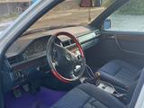 Mercedes-Benz E 260 1991 годаүшін500 000 тг. в Каратау – фото 4