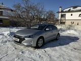 Hyundai Elantra 2020 годаfor8 350 000 тг. в Алматы