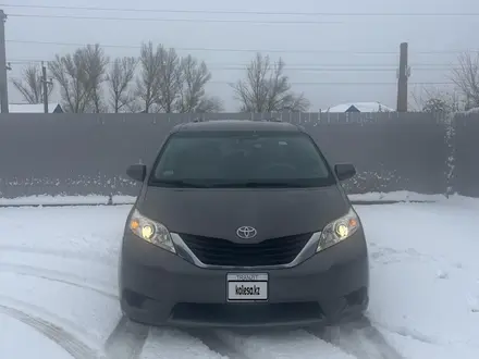 Toyota Sienna 2011 года за 8 800 000 тг. в Уральск