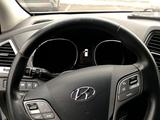 Hyundai Santa Fe 2016 годаүшін11 000 000 тг. в Караганда – фото 5