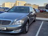 Mercedes-Benz S 350 2006 года за 6 200 000 тг. в Астана – фото 2