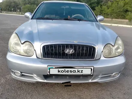 Hyundai Sonata 2003 года за 2 200 000 тг. в Караганда – фото 2