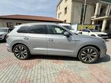 Volkswagen Touareg 2020 года за 34 588 000 тг. в Алматы – фото 4