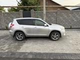 Toyota RAV4 2012 года за 7 000 000 тг. в Алматы – фото 2
