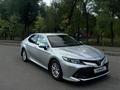 Toyota Camry 2021 года за 13 000 000 тг. в Алматы – фото 2