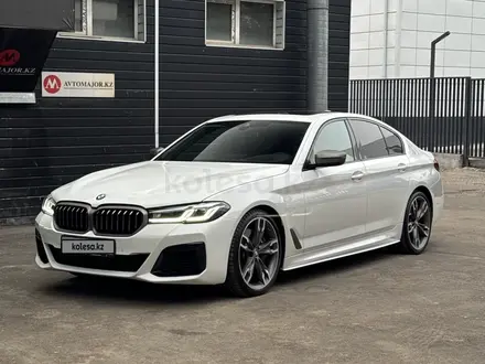BMW 550 2022 года за 41 000 000 тг. в Алматы – фото 2