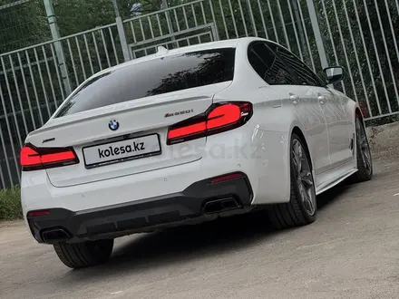BMW 550 2022 года за 41 000 000 тг. в Алматы – фото 4