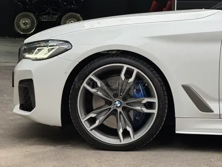 BMW 550 2022 года за 41 000 000 тг. в Алматы – фото 5