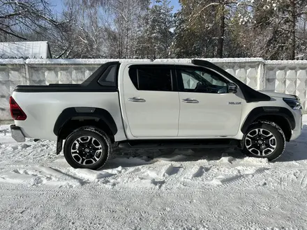 Toyota Hilux 2021 года за 19 500 000 тг. в Алматы – фото 2