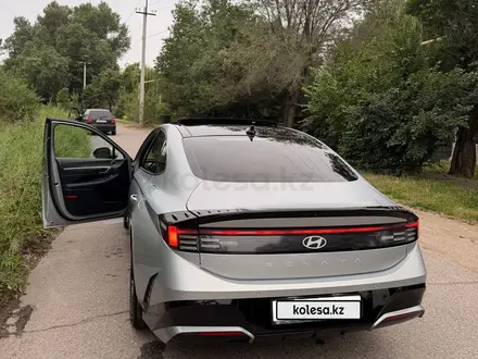 Hyundai Sonata 2024 года за 14 000 000 тг. в Алматы – фото 12