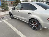 Volkswagen Polo 2010 года за 2 500 000 тг. в Атырау – фото 3
