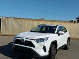 Toyota RAV4 2022 годаүшін16 700 000 тг. в Петропавловск – фото 4