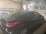 Hyundai Elantra 2013 года за 3 500 000 тг. в Атырау – фото 2