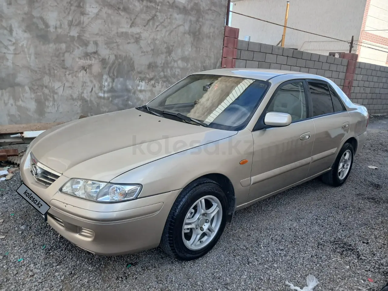 Mazda 626, 2002
