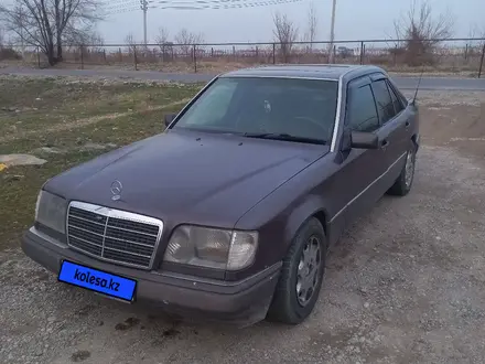 Mercedes-Benz E 220 1993 года за 1 700 000 тг. в Тараз