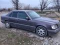 Mercedes-Benz E 220 1993 года за 1 700 000 тг. в Тараз – фото 2