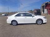 Toyota Camry 2015 годаүшін11 500 000 тг. в Кульсары – фото 3