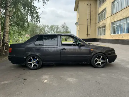 Volkswagen Vento 1992 годаүшін1 300 000 тг. в Алматы – фото 2