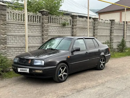 Volkswagen Vento 1992 годаүшін1 300 000 тг. в Алматы – фото 4