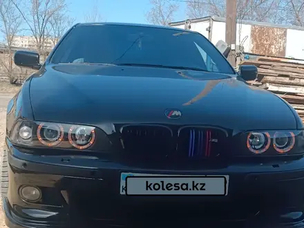 BMW 528 1998 года за 3 490 000 тг. в Семей