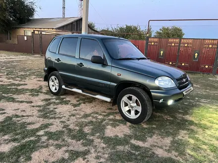 Chevrolet Niva 2007 года за 2 300 000 тг. в Уральск – фото 3