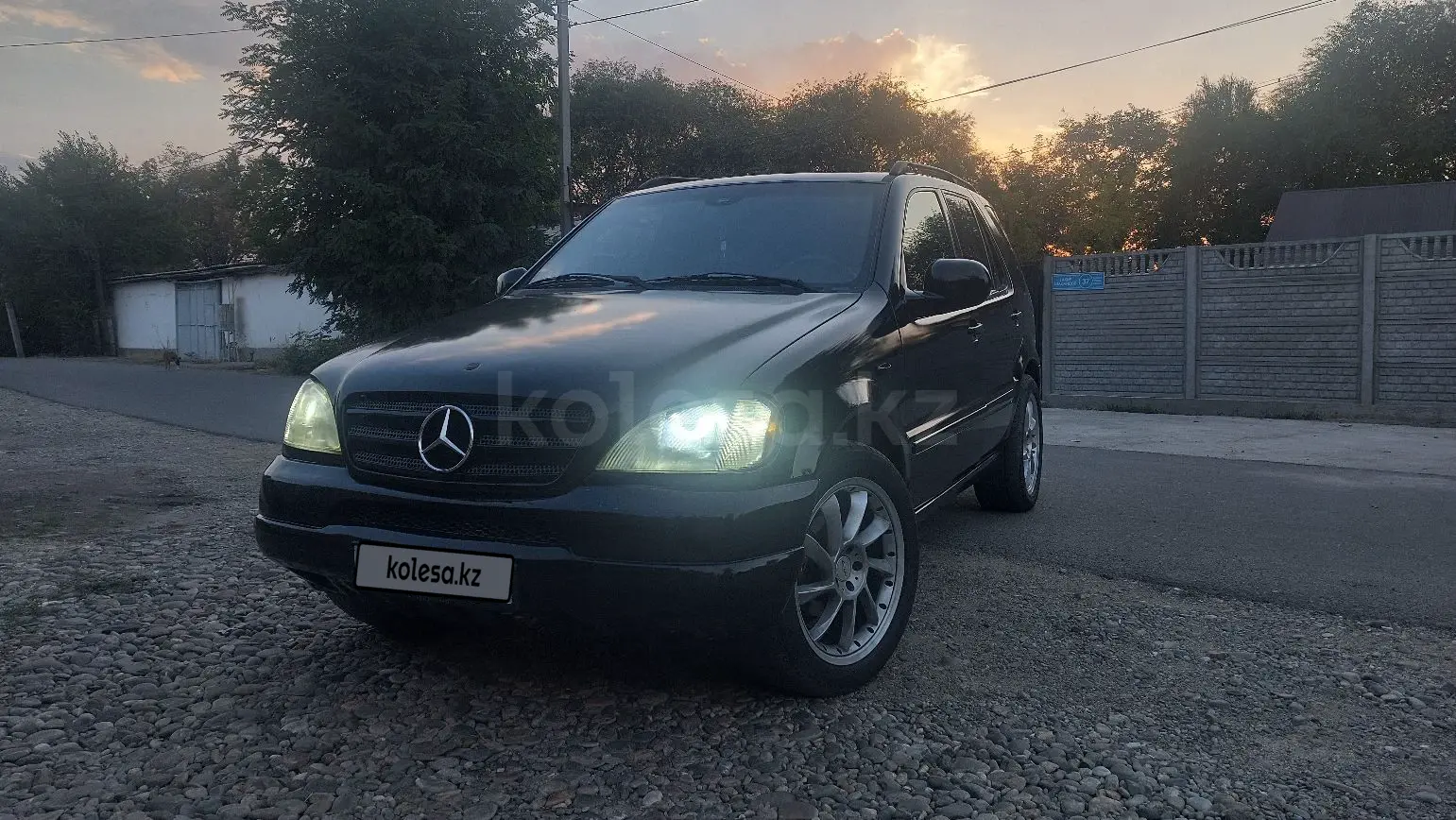Mercedes-Benz M-Class, 1998