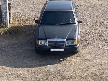 Mercedes-Benz E 200 1991 года за 1 200 000 тг. в Алматы – фото 3