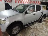 Mitsubishi L200 2011 года за 4 300 000 тг. в Кульсары – фото 3