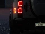 Land Rover Defender 2023 года за 53 000 000 тг. в Астана – фото 3