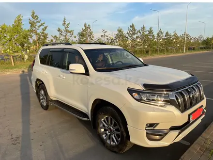 Toyota Land Cruiser Prado 2020 года за 31 000 000 тг. в Астана