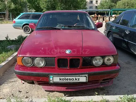 BMW 520 1989 года за 1 100 000 тг. в Шымкент – фото 2