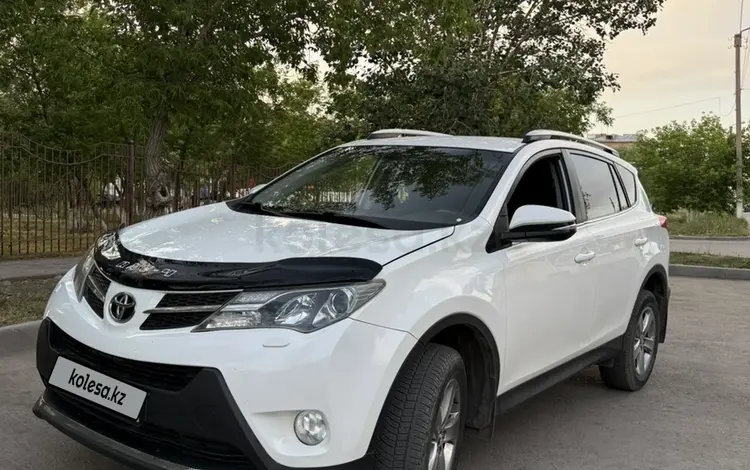 Toyota RAV4 2015 года за 8 900 000 тг. в Караганда