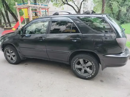 Toyota Harrier 1998 года за 3 900 000 тг. в Алматы – фото 2
