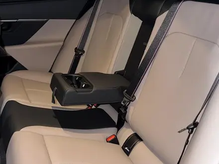 BMW M5 2026 года за 109 200 000 тг. в Алматы – фото 7