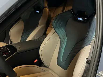 BMW M5 2026 года за 109 200 000 тг. в Алматы – фото 11