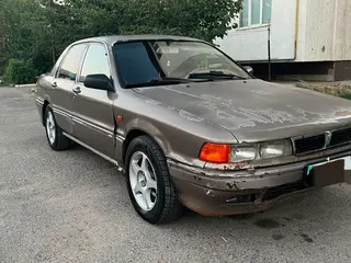 Mitsubishi Galant