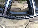 Кованые диски R22 Brabus на Mercedes GLS Мерседес за 850 000 тг. в Алматы – фото 4